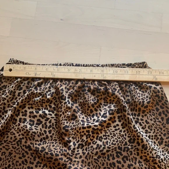 Animal print cheetah Leopard Print satin Pants - Picture 4 of 5